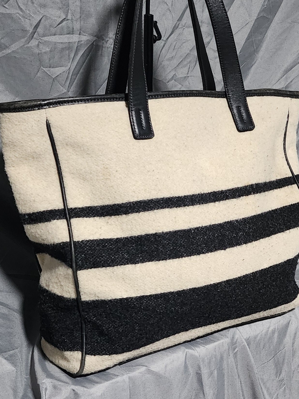 Vintage Coach Wool Black & Ivory Striped Shoulderbag Large Purse